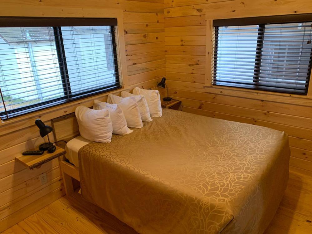 Waterfront Inn Mackinaw City Dış mekan fotoğraf