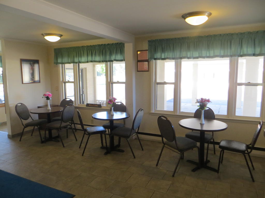 Waterfront Inn Mackinaw City Dış mekan fotoğraf